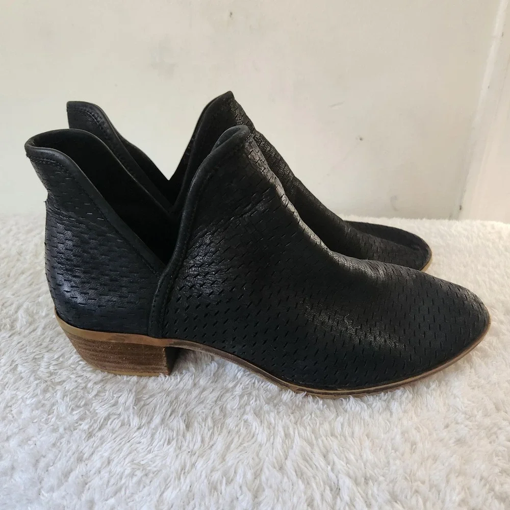 Lucky Brand Basel Black Perforated Leather Ankle Booties V-Cutout‎ Size 11M/41